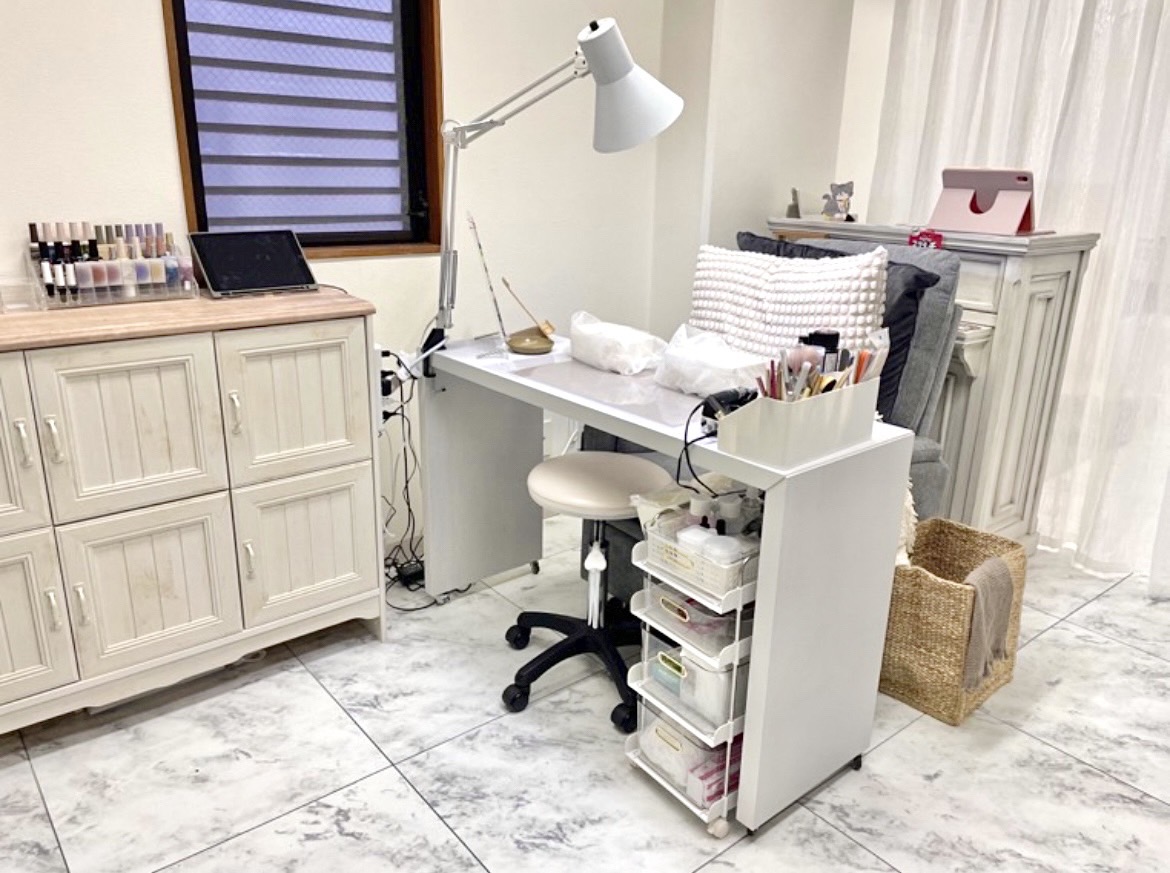 主婦がネイリストになるには？勉強費用や上手な時間の使い方について解説